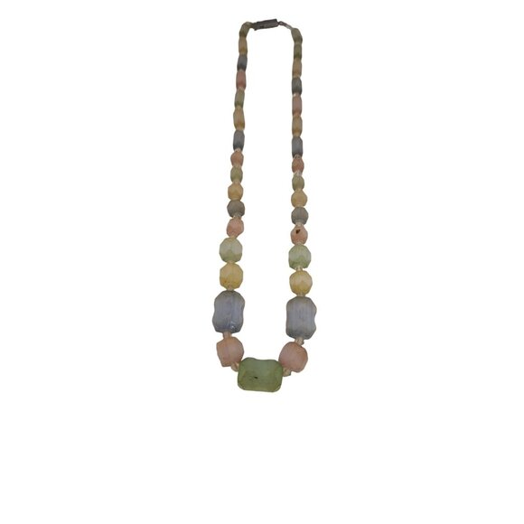 Vintage Czechoslovakian Textured Ribbed Satin Glass Necklace (A5780) - Picture 2 of 4